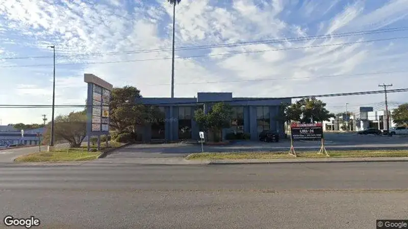 Fachada del Consulado General de El Salvador en San Antonio, Texas